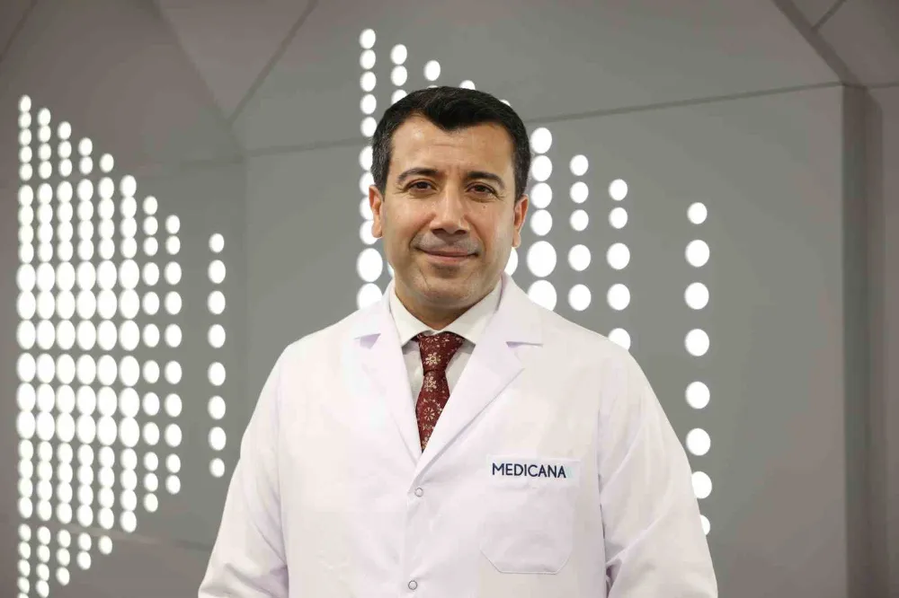 Dr. Doğan: "20’li yaşlar cilt bakımı rutinine başlamak için ideal bir zaman"