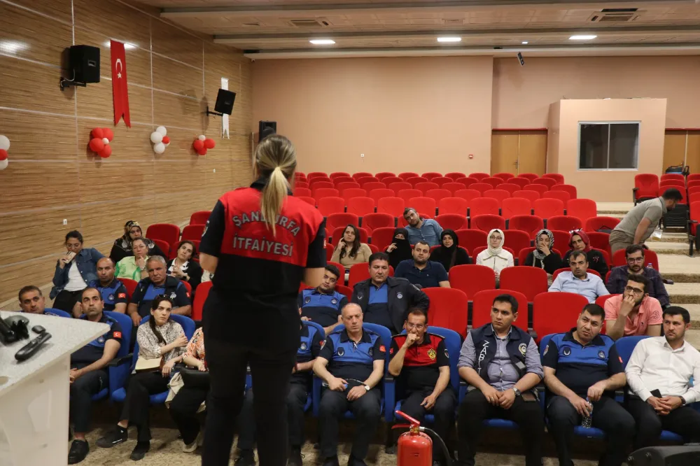 BÜYÜKŞEHİR PERSONELİNE "YANGIN ÖNLEME TEDBİRLERİ" KONULU EĞİTİM
