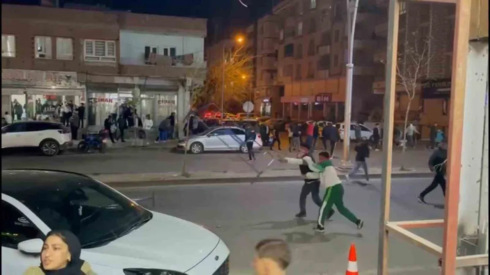 Terör yandaşları Van’ı gerekçe göstererek taşkınlık çıkardı