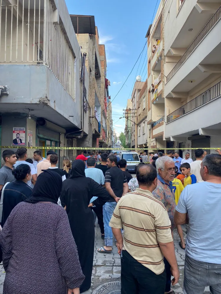 Sokak ortasında silahlı saldırı