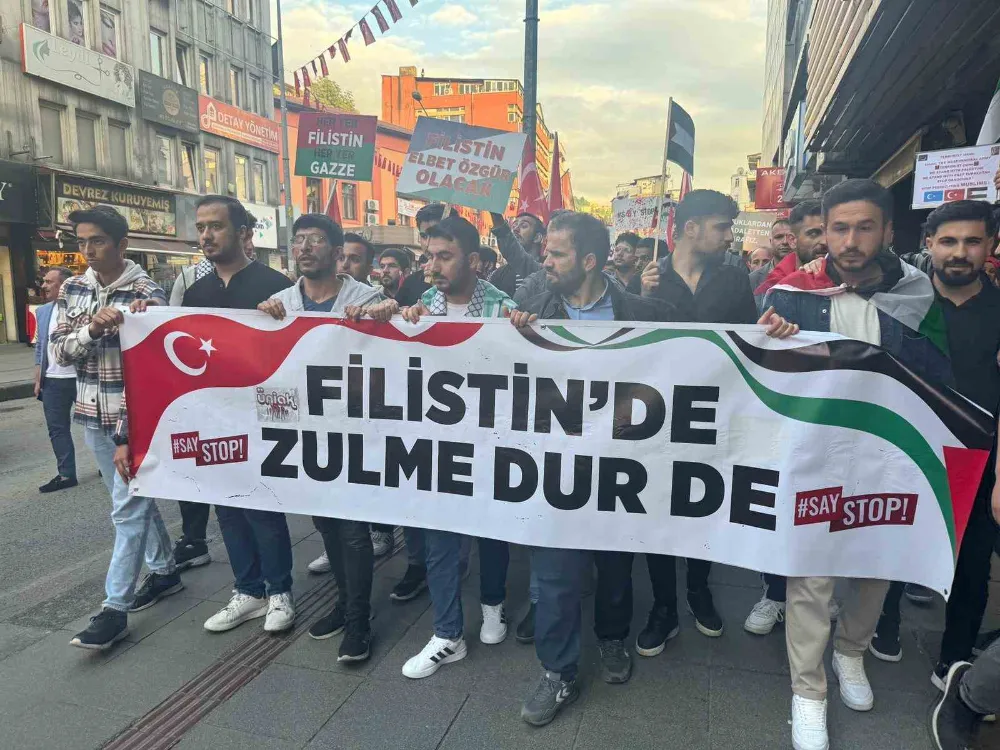 Filistin’e destek yürüyüşü