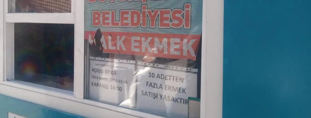 Ekmek sayılarını sınırlandıran halk ekmek büfelerine tepki!
