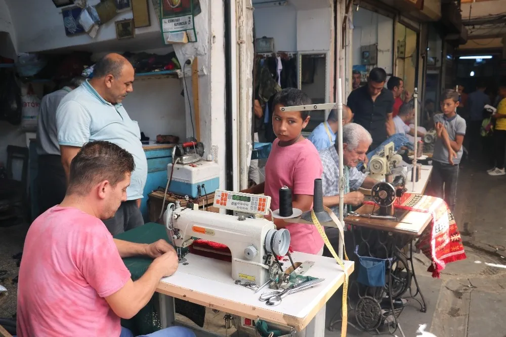Terzi, berber ve kuaförlerde bayram yoğunluğu