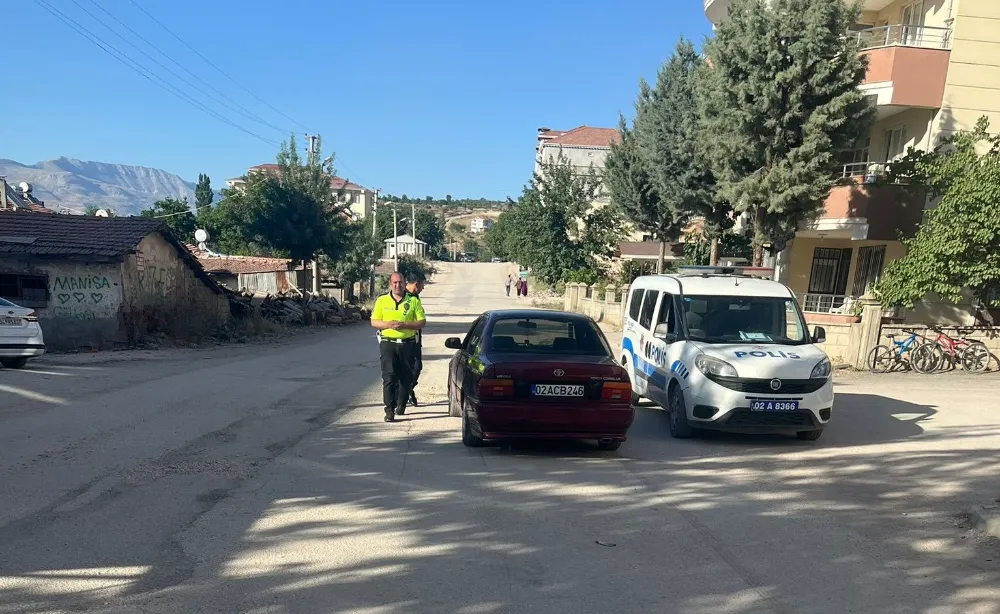 Bisiklet ile otomobil çarpıştı: 1 yaralı