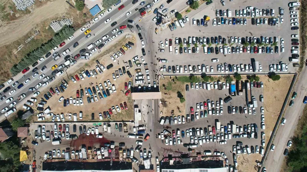 Oto pazarı değil, kurban pazarı