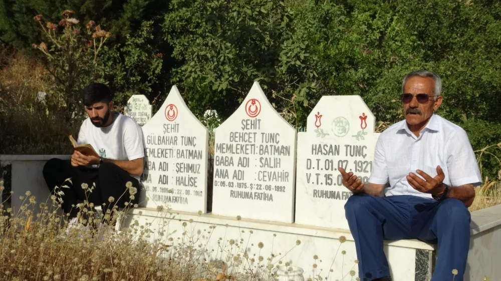 Her Babalar Günü’nde şehit edilen ailesini ziyaret ediyor