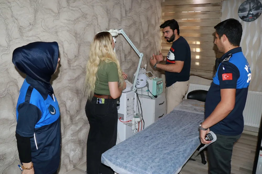 HALİLİYE BELEDİYESİ, GÜZELLİK MERKEZLERİNİ DENETLEDİ