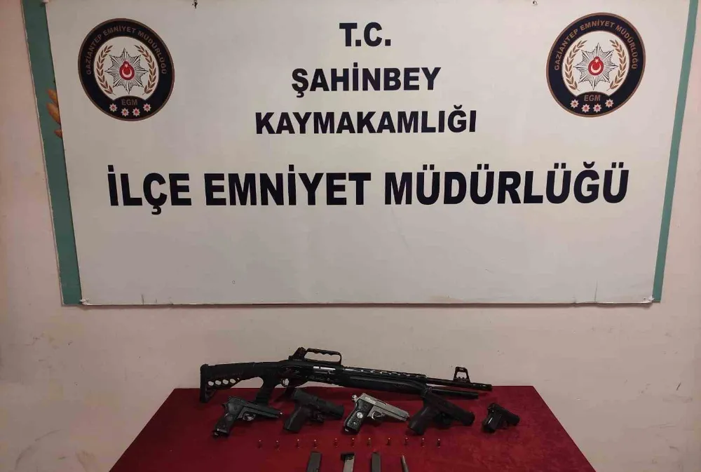 2 adreste 6 silah ele geçirildi