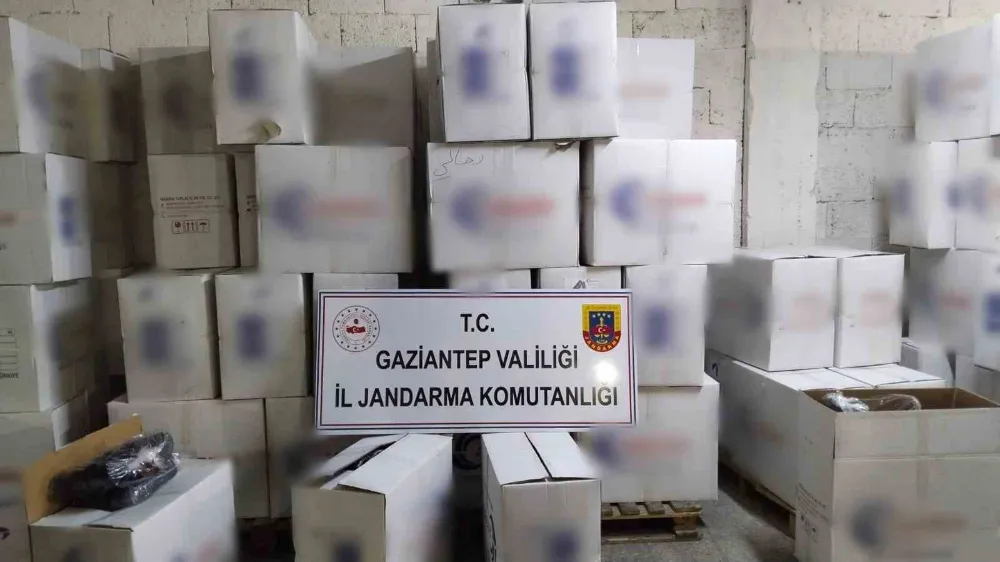 2 milyon 670 bin TL değerinde sahte terlik ele geçirildi