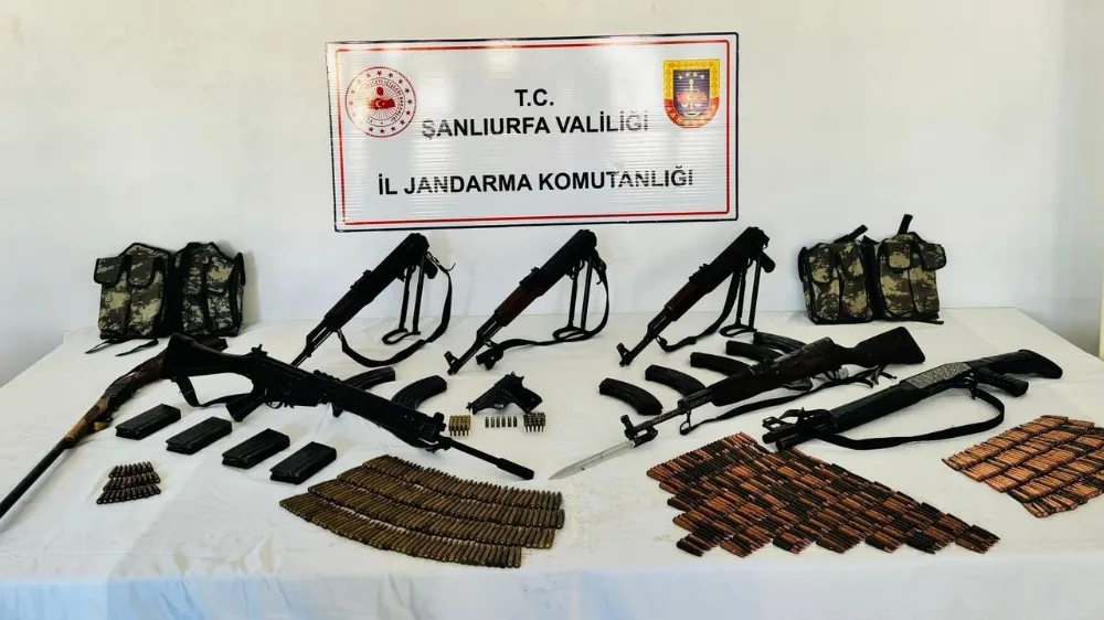 Çok sayıda silah ve mühimmat ele geçirildi