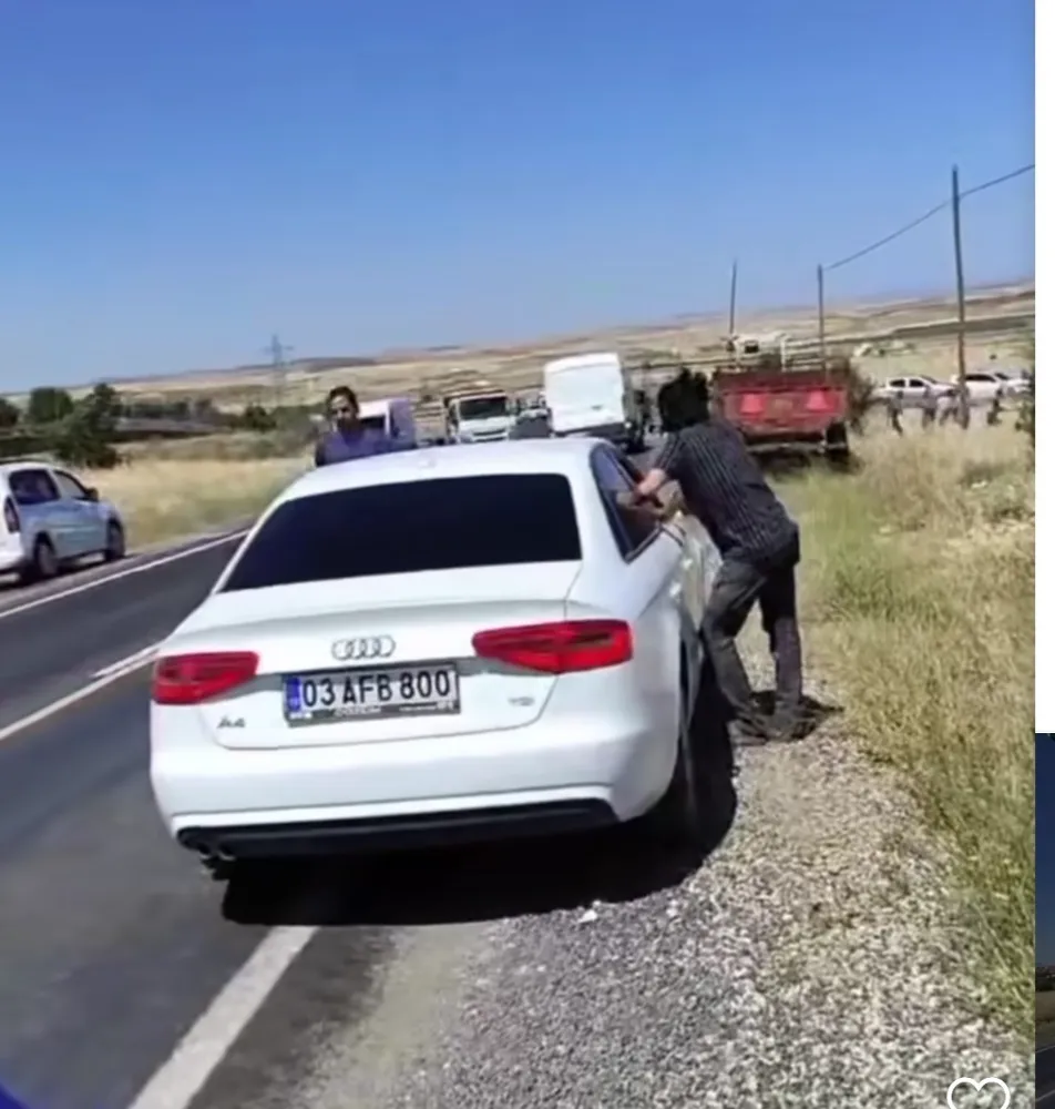 İki aile yolu kapatıp birbirine girdi
