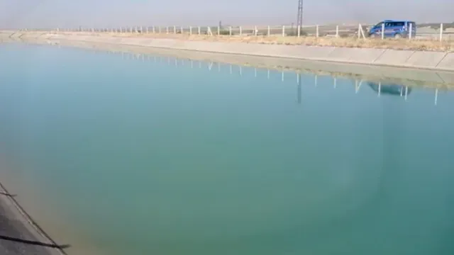 Sulama kanalında acı bekleyiş