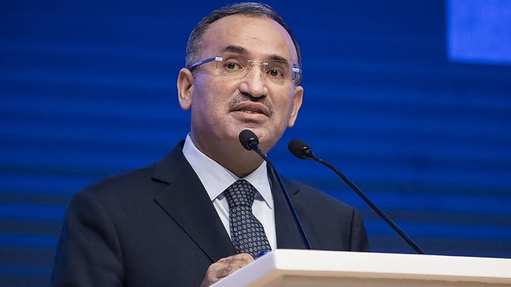 Bekir Bozdağ'dan Serdar Sertçelik'in "rüşvet" iddiasıyla ilgili açıklama