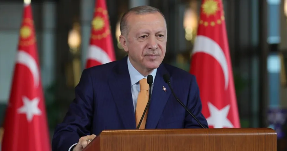 40 bin masum insanın katledilmesini uluslararası kurum ve kuruluşlar tıpkı 29 sene evvel olduğu gibi sadece seyrediyor