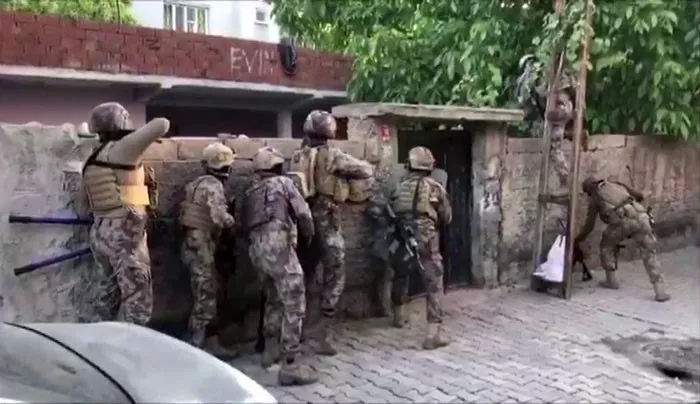 Terör operasyonu: 9 kişi tutuklandı