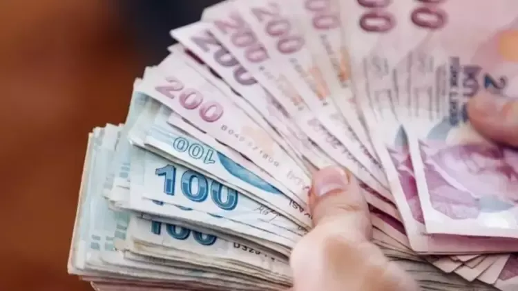 Emekliler seyyanen zam istiyor