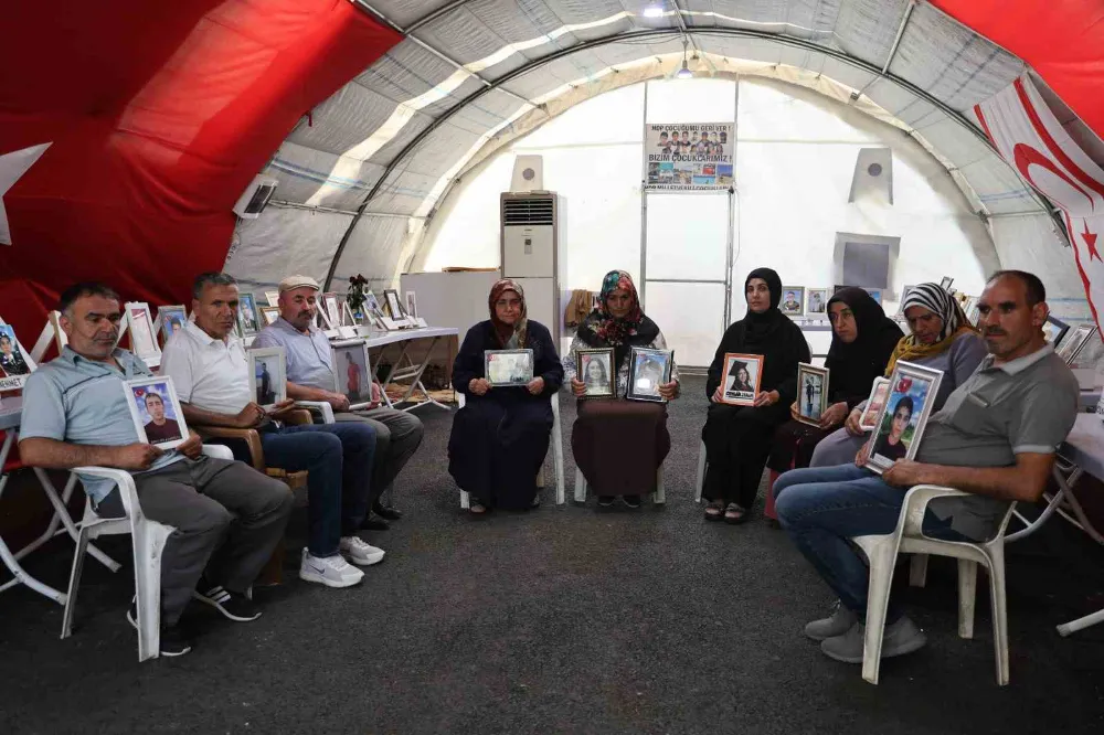 Evlat nöbetindeki aileler 5 yıldır çocuklarının yolunu gözlüyor