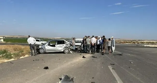 Kamyon ile otomobil çarpıştı: 3 yaralı