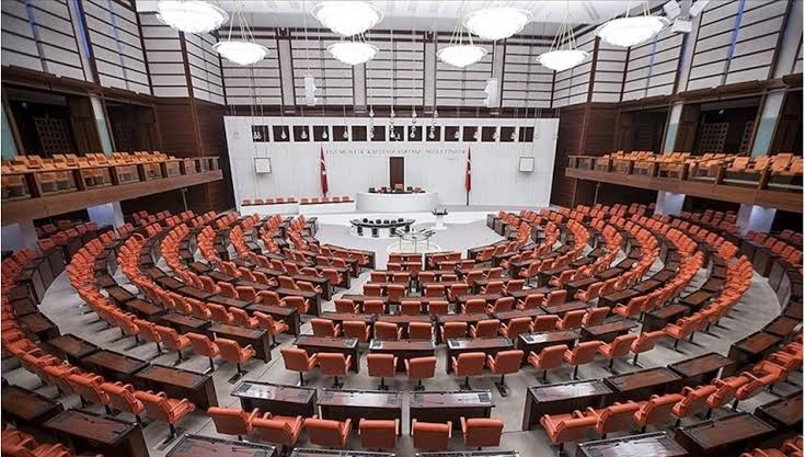 Yeniden Refah Güneydoğu’daki elektrik sorununu Meclis’e taşıdı
