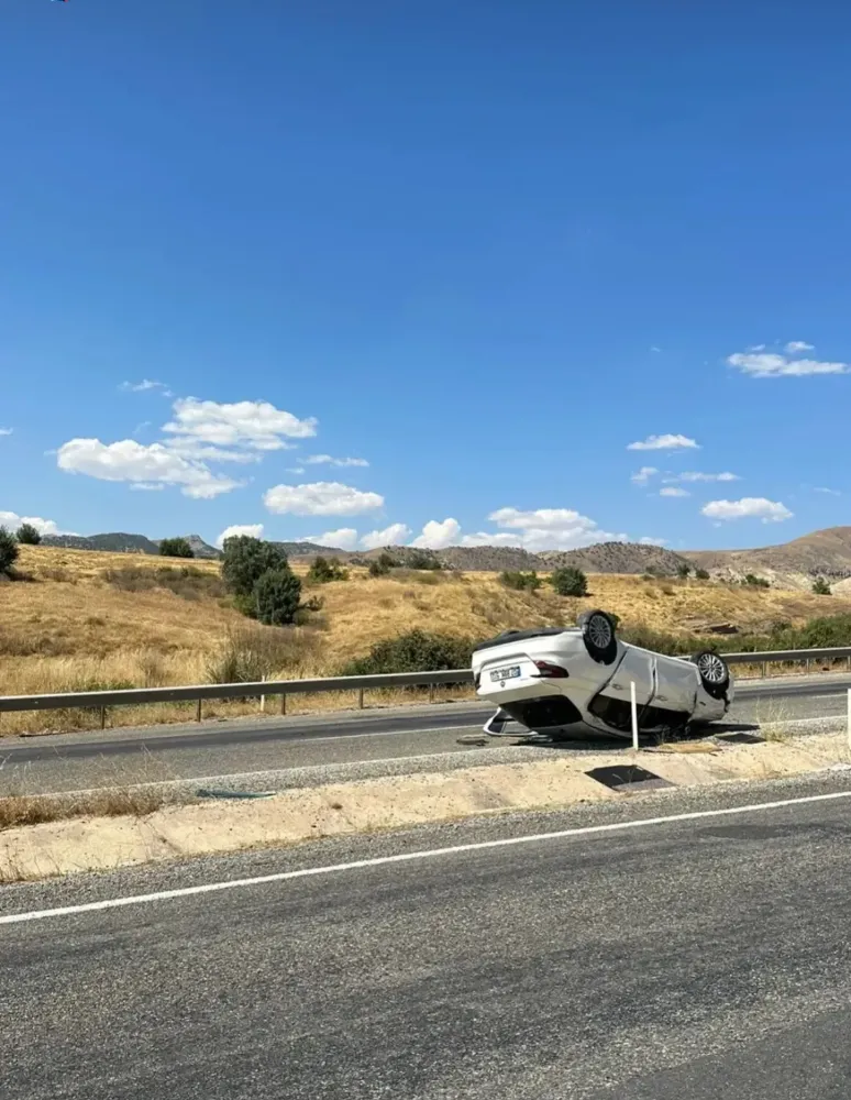 Ters dönen otomobilde: 3 yaralı