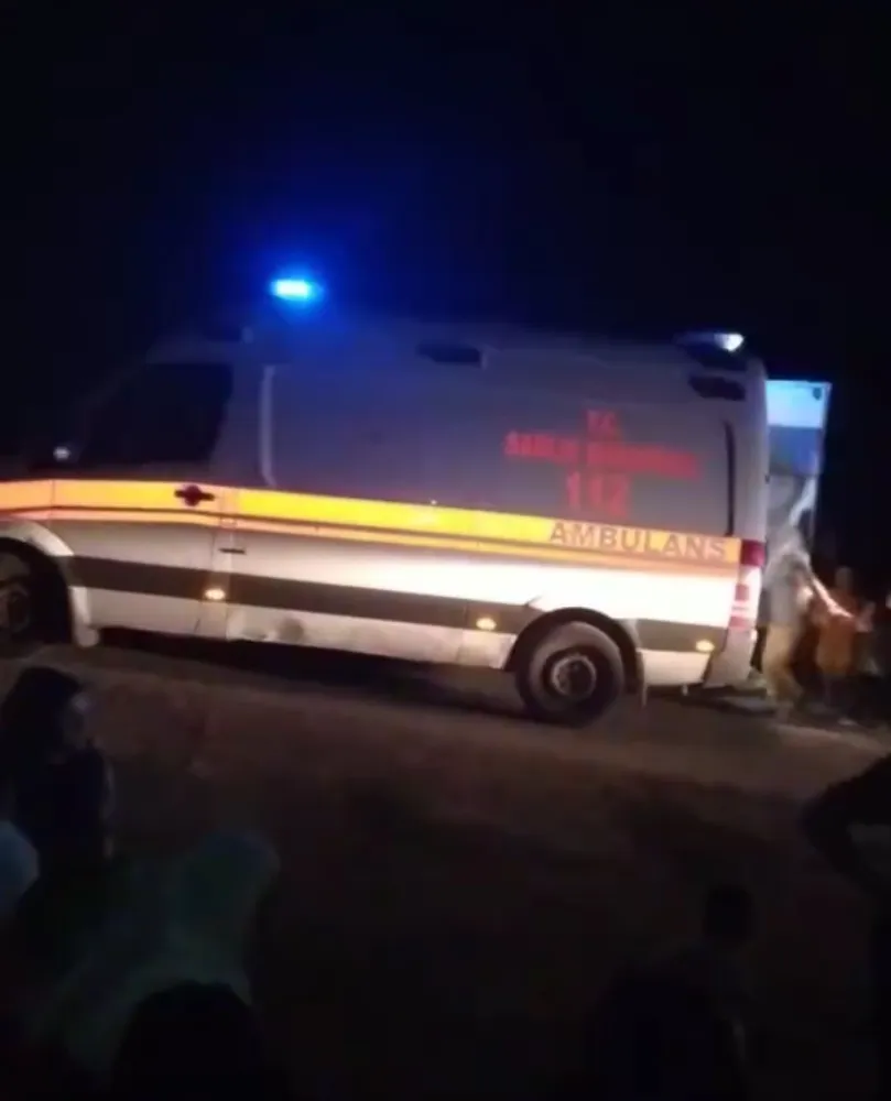 Kontrolden çıkan minibüs samanlığa daldı: 5 yaralı