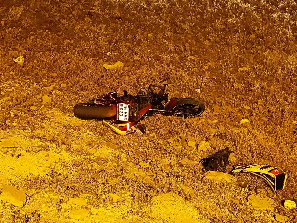 Otomobil ile motosiklet çarpıştı: 2 ağır yaralı