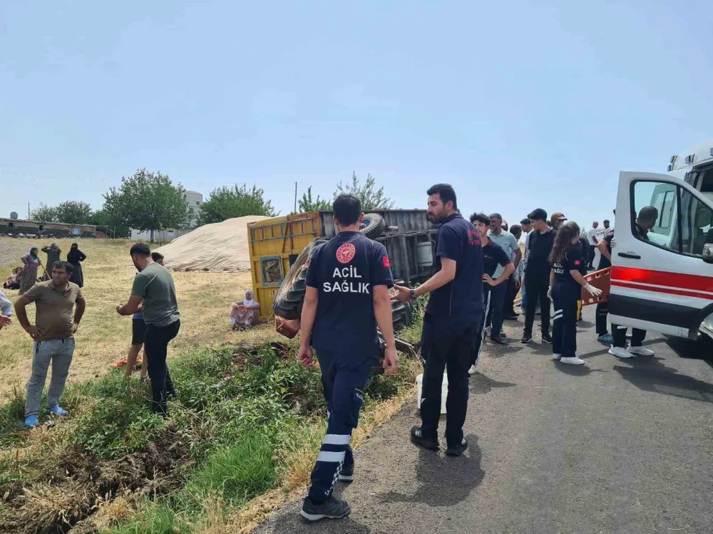 Traktör devrildi: 1 yaralı