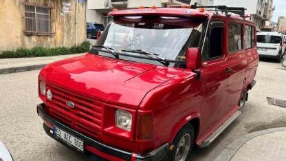 1979 model aracını ‘Çiçek Abbas’ minibüsüne benzetti