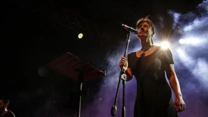 3 yıl önce konseri yasaklanmıştı... İlkay Akkaya Şanlıurfa'da sahne alıyor