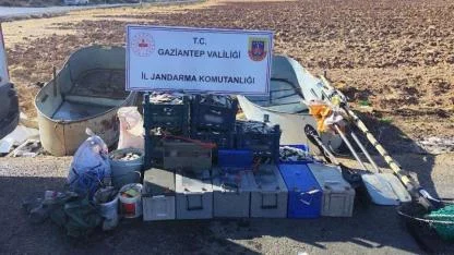 Ağ ile avlanma yasağına uymayan 2 şahıs suçüstü yakalandı
