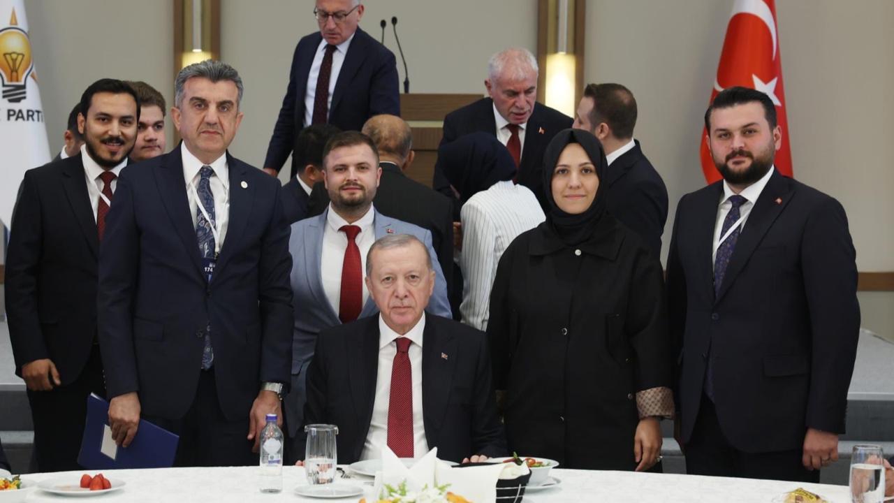 AK Partili başkanlar Cumhurbaşkanı ile bir araya geldi