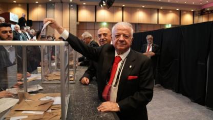 Beşiktaş’ta divan başkanı adayları oylarını kullandı
