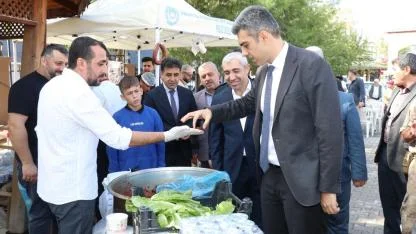 Bozova’da Gazze için yardım kermesi düzenlendi
