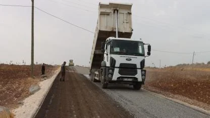 Büyükşehir, Karaköprü kırsalında yolları yeniliyor