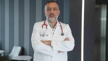 Elektronik sigara, sigara içmeyen gençleri hedef alıyor