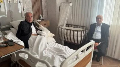 Fakıbaba, kaza geçiren eski vekili ziyaret etti