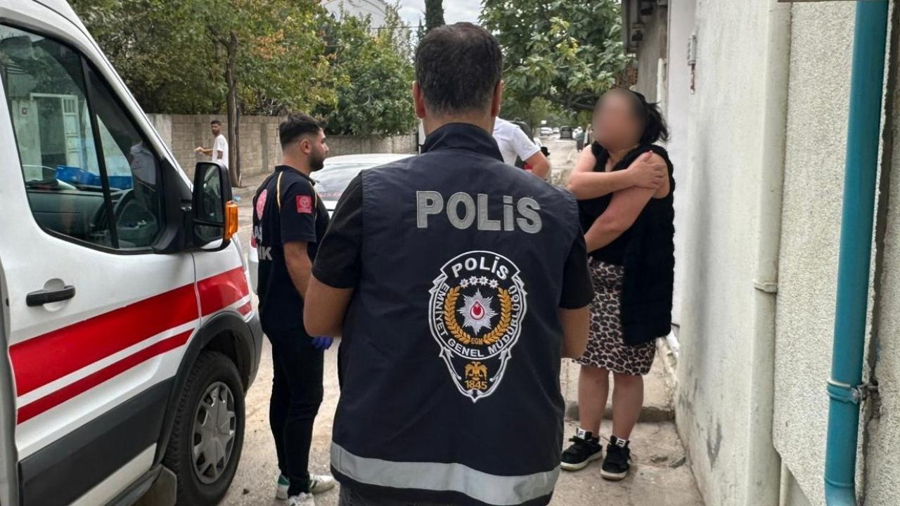 Genç kız sokak ortasında yumruklu ve tekmeli saldırıya uğradı