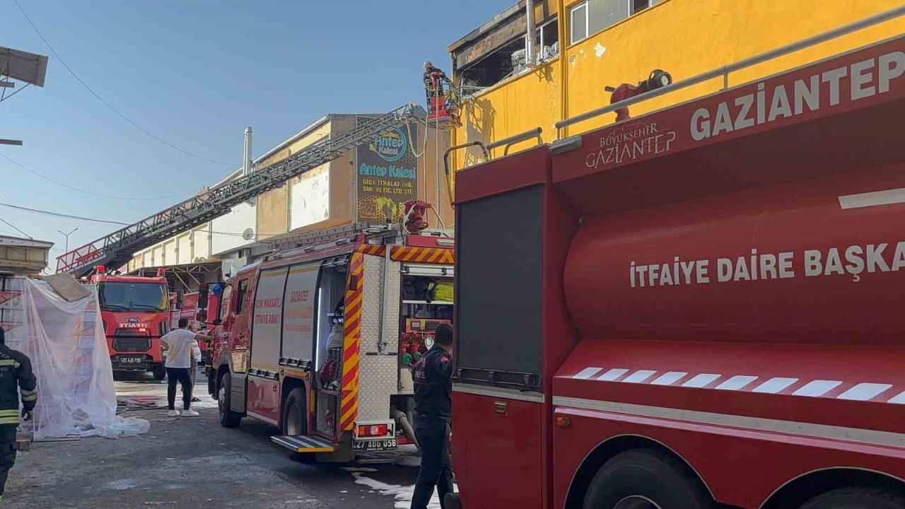 Gıda işletmesindeki yangın söndürüldü