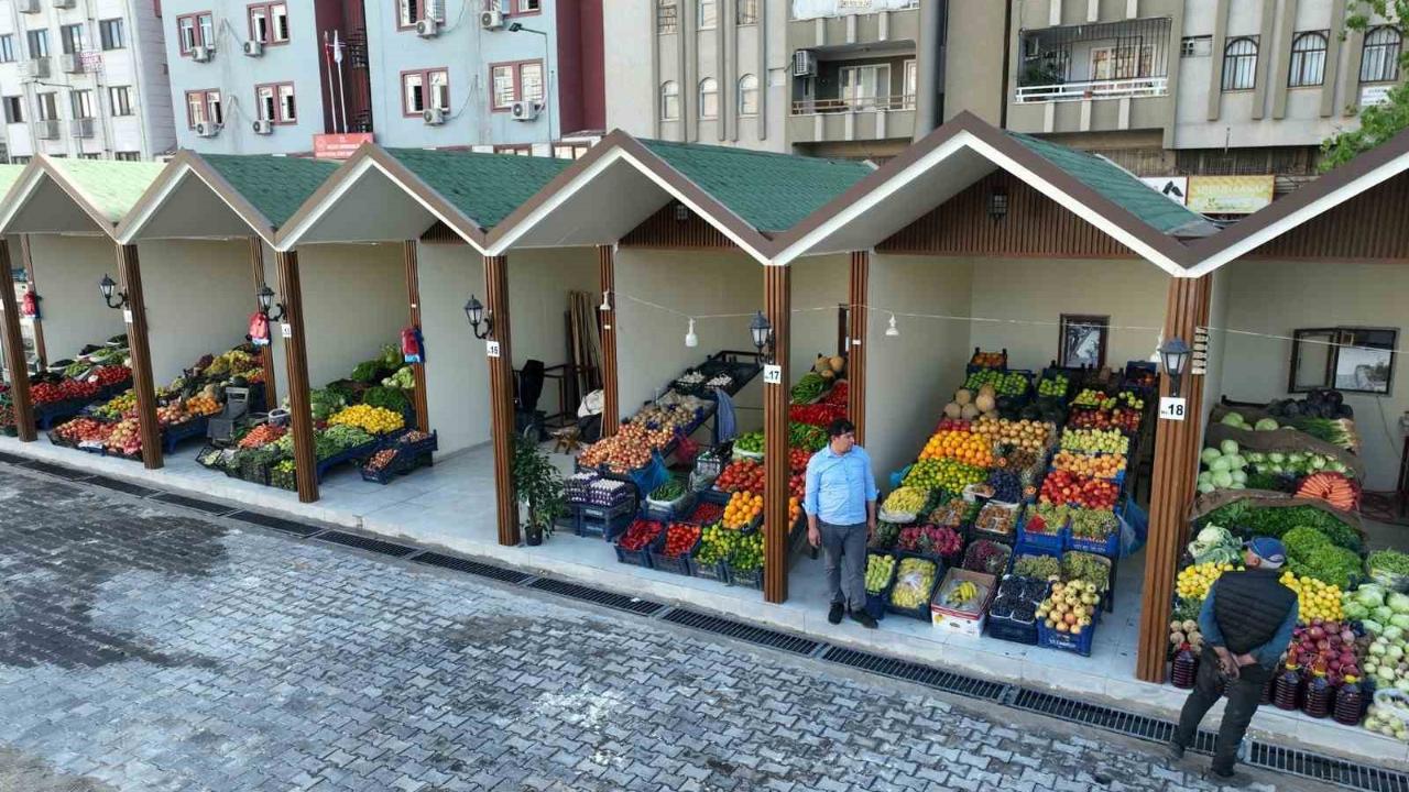 Görüntü kirliliğinin yerine modern pazar aldı
