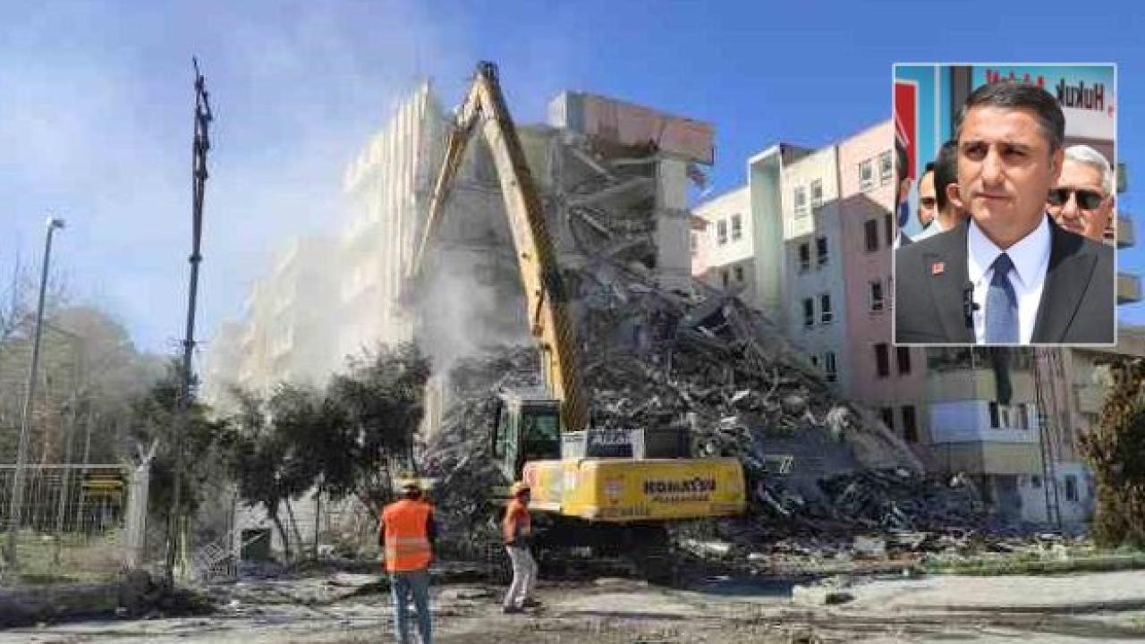 Karadağ: Müteahhit mağdur, vatandaşlar mağdur