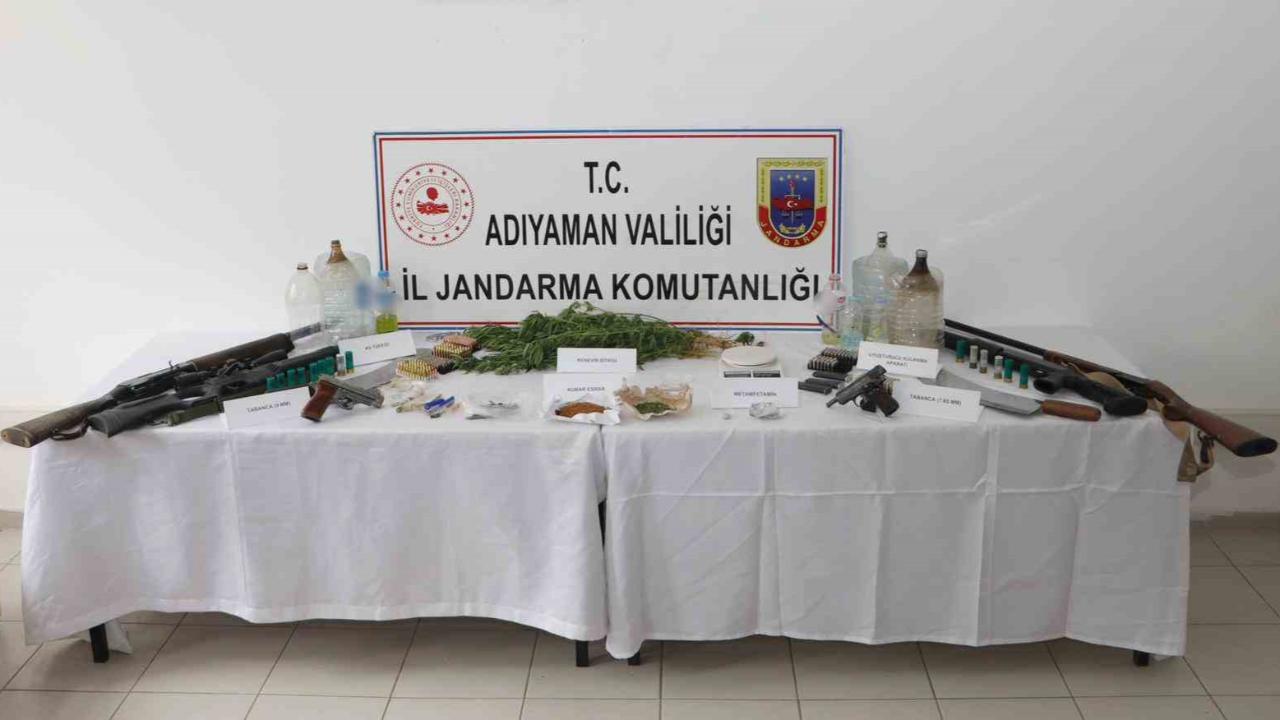 Merkezli uyuşturucu operasyonu: 11 gözaltı
