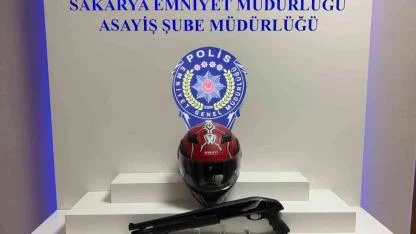 Motosiklet kaskıyla geldi, tüfekle 2 kişiyi yaraladı: 3 gözaltı