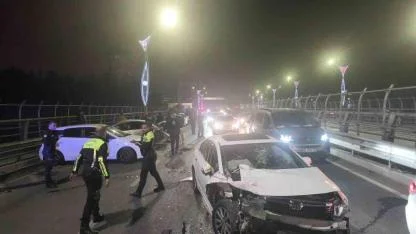 Köprü üzerinde zincirleme kaza: 4 yaralı