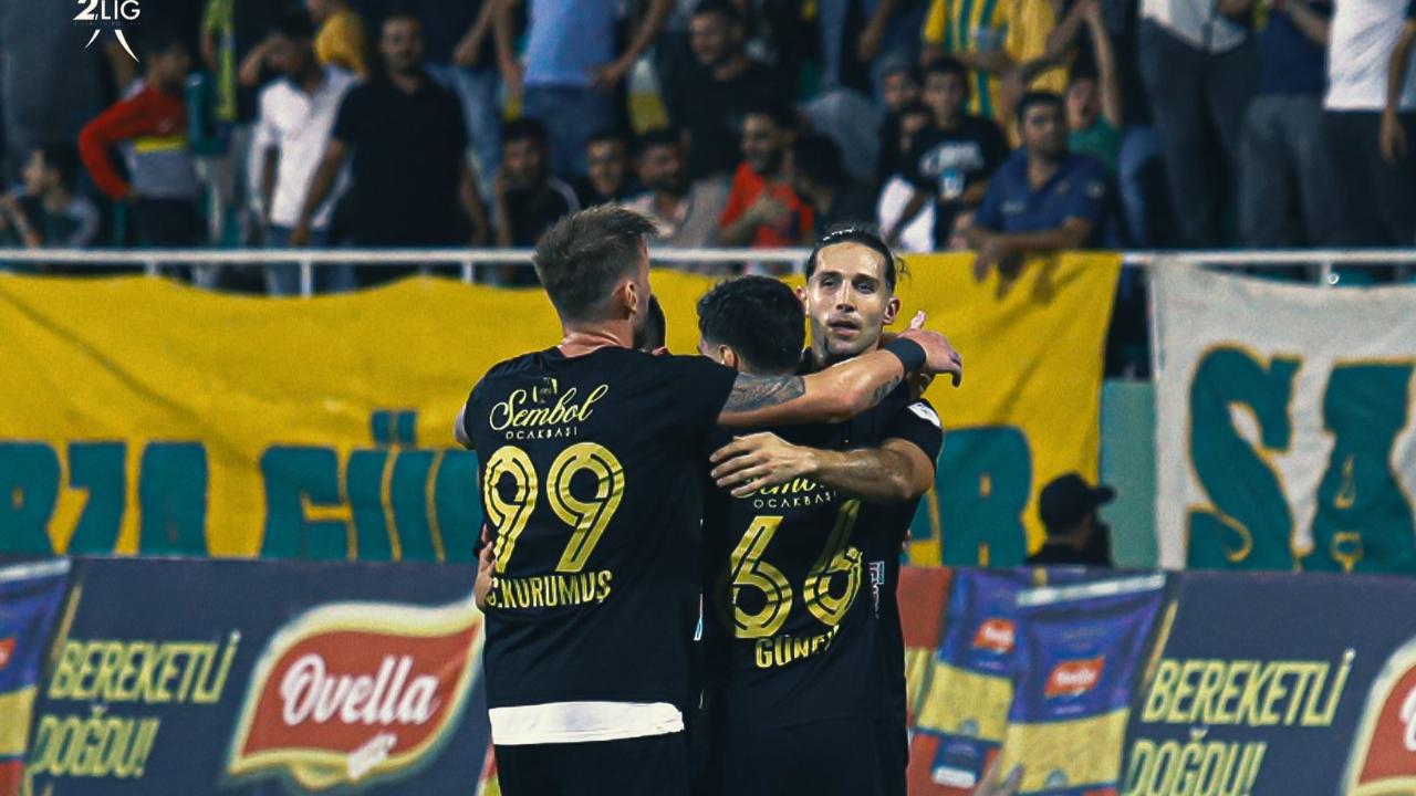 Şanlı takım evinde hata yapmadı
