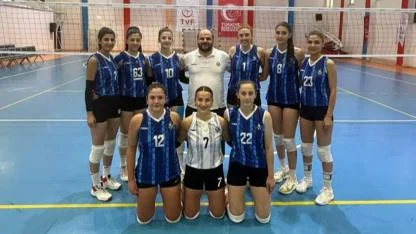 Şanlıurfa’nın kadın voleybol takımı ilk maçta fırtına gibi esti