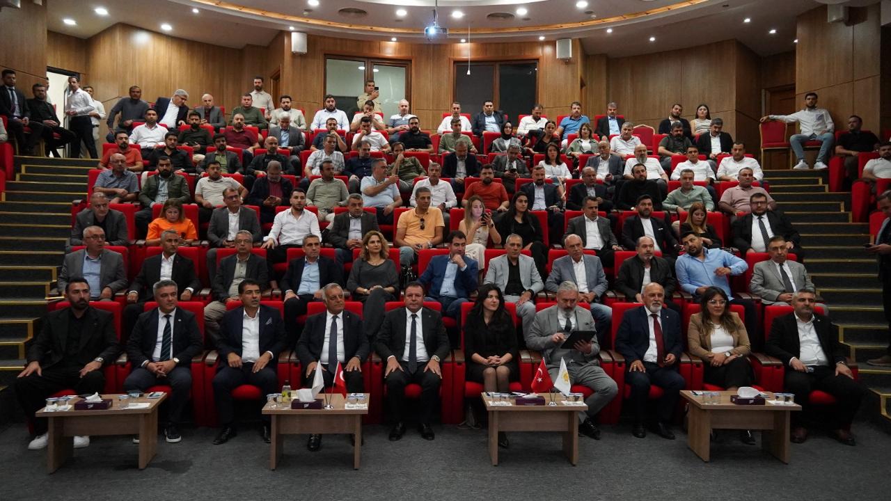 Sigortacılar sıkıntılarını Şanlıurfa’da ele aldı