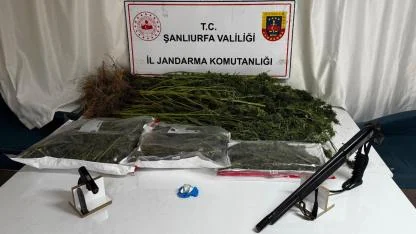Şanlıurfa'da bir evde uyuşturucu ve silah ele geçirildi