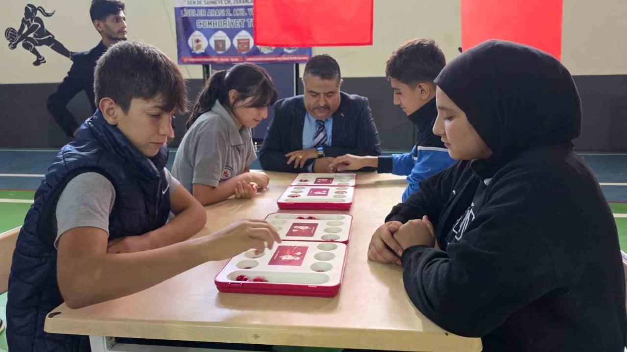 Siverek’te Cumhuriyet’in 102. yılına özel akıl ve zeka oyunları turnuvası