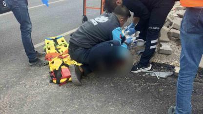 Tır ile motosiklet çarpıştı: 1 ölü