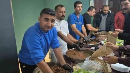 Türkiye gol yağdırdı, Şanlıurfalılar galibiyeti acıyla kutladılar